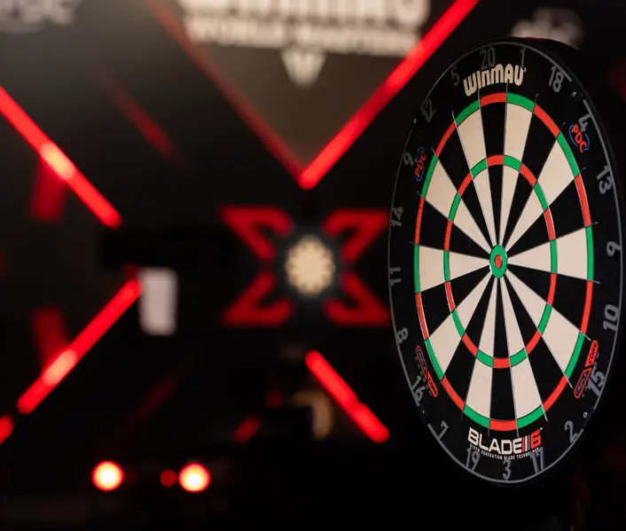 Nodor Winmau dart board