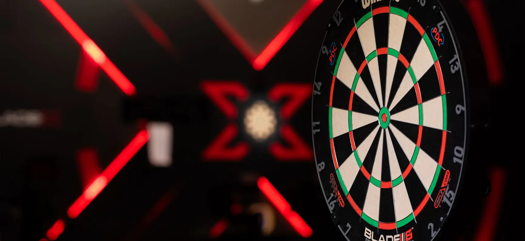 Nodor Winmau dart board