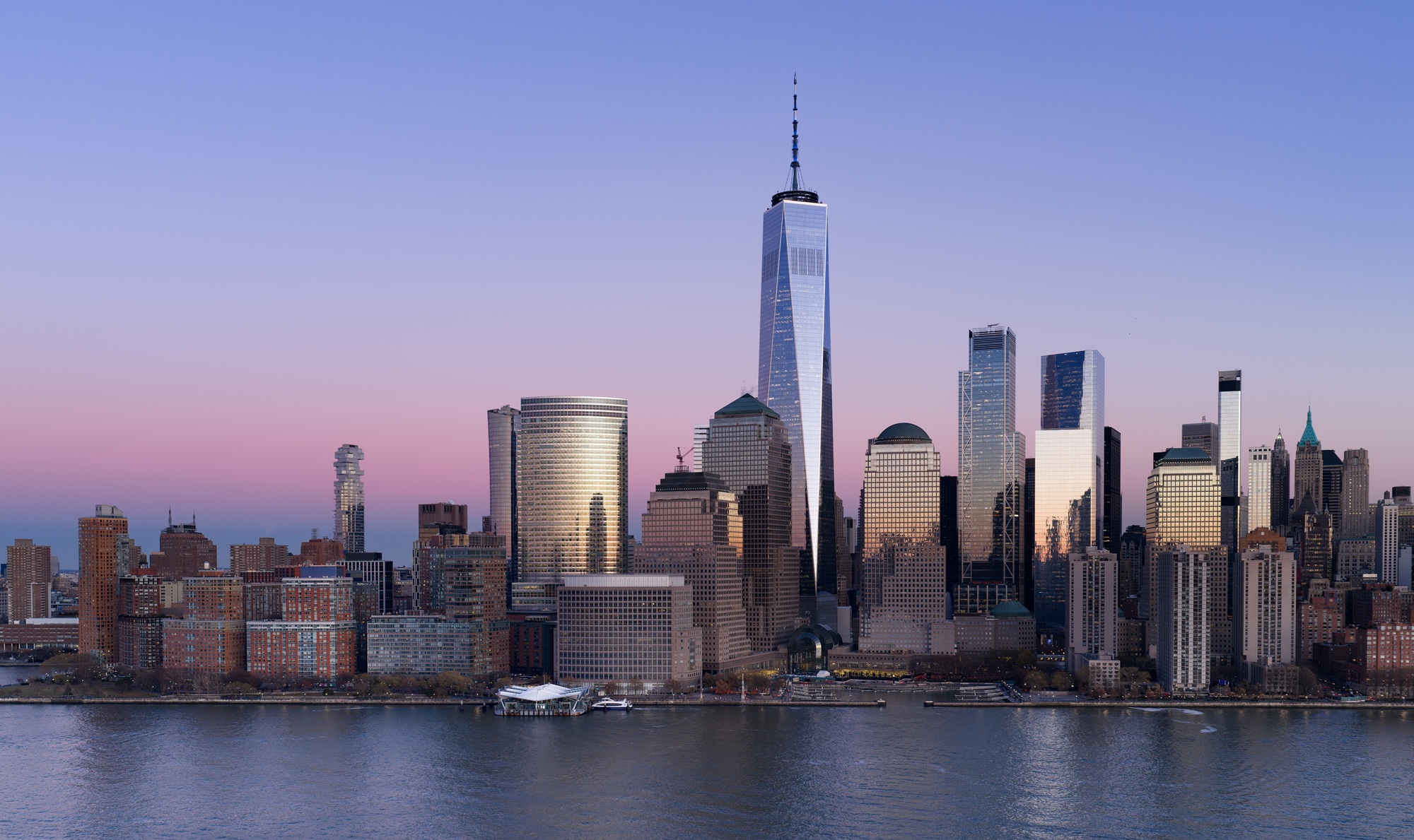 New York city skyline 